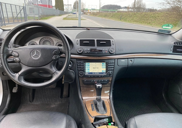 Mercedes-Benz Klasa E cena 28500 przebieg: 344000, rok produkcji 2008 z Szczecinek małe 191